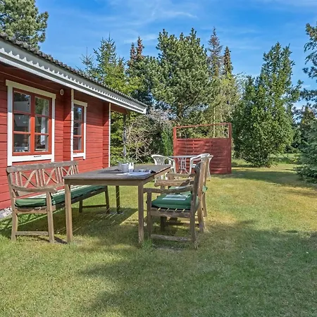 Holiday home Berit - 700m From The Sea In Lolland- Falster And Mon By Interhome