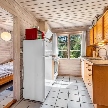 Berit - 700m From The Sea By Interhome