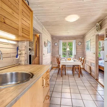 Berit - 700m From The Sea By Interhome