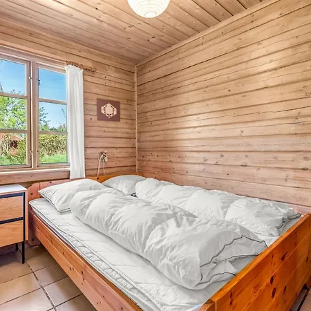 Berit - 700m From The Sea By Interhome * Bøtø By