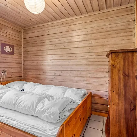 Berit - 700m From The Sea By Interhome * Bøtø By