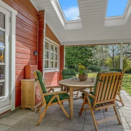 Dom wakacyjny Berit - 700m From The Sea By Interhome
